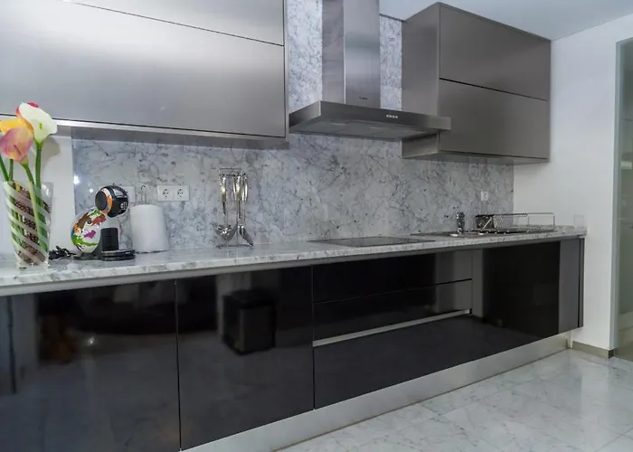 Da Rocha Edificio Foz Palace T2 *